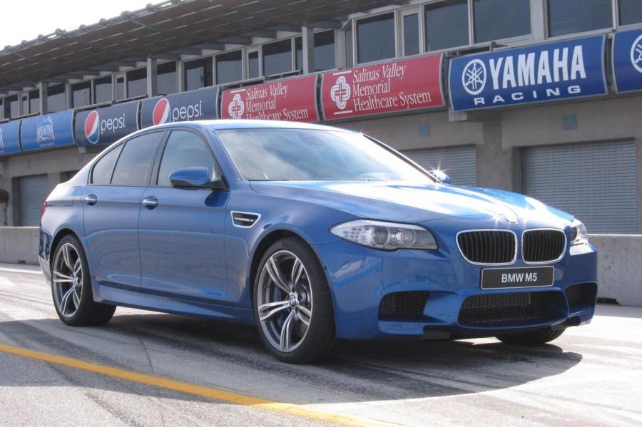  BMW M5 2012 года  (фото 28 из 319)